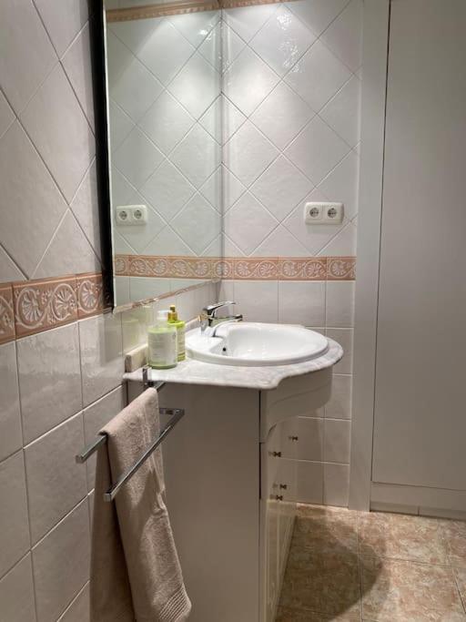 Lovely 2 Bedrooms Apartment Main Square Plasencia Exterior photo