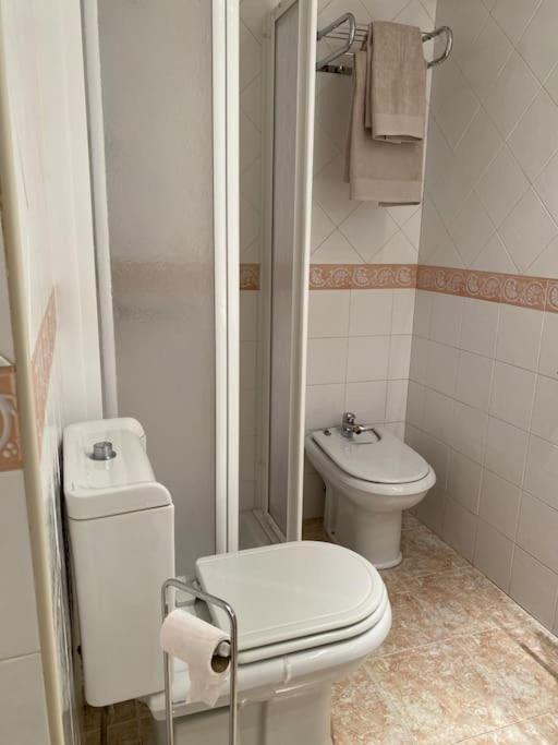 Lovely 2 Bedrooms Apartment Main Square Plasencia Exterior photo
